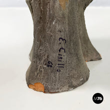 画像をギャラリービューアに読み込む, Sculpture in dark grey terracotta by Edmondo Cirillo, 1968