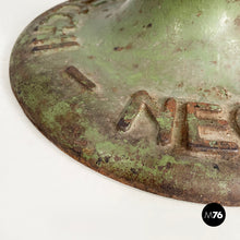 画像をギャラリービューアに読み込む, Industrial stools with height-adjustable seat by Necchi, 1920s