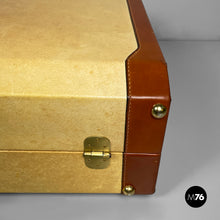 将图片加载到图库查看器,Suitcase in beige and brow leather, 1960s