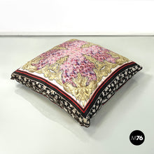 画像をギャラリービューアに読み込む, Fabric cushion by Roberto Cavalli, 2000s