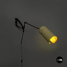 将图片加载到图库查看器,Wall lamp in metal and brass, 1950s