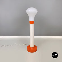 画像をギャラリービューアに読み込む, Floor lamp in metal and opaline glass, 1970s