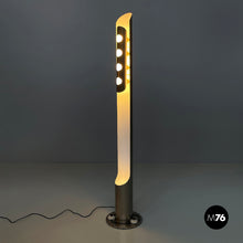 画像をギャラリービューアに読み込む, Floor lamp in metal, 1970s
