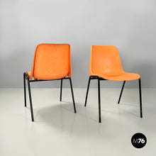画像をギャラリービューアに読み込む, Stackable chairs in orange plastic and black metal, 2001