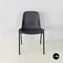 画像をギャラリービューアに読み込む, Stackable chairs in grey plastic and black metal, 2000s