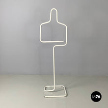 画像をギャラリービューアに読み込む, White metal valet stand by Gieffe, 1970s
