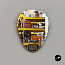 画像をギャラリービューアに読み込む, Wall mirror with brass details, 1960s