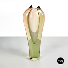 画像をギャラリービューアに読み込む, Green and pink Murano glass vase, 1970s