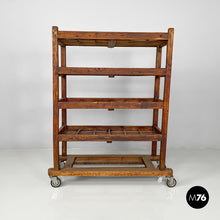 画像をギャラリービューアに読み込む, Wooden cart, 1920s