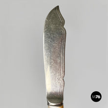 将图片加载到图库查看器,Knifes by Mappin and Weeb, 1950s