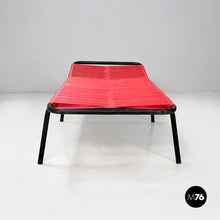 Load image into Gallery viewer, Deckchair in red scooby and black metal, 1960s