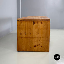 画像をギャラリービューアに読み込む, Console table in wood, 1970s