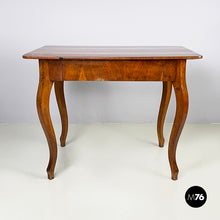 画像をギャラリービューアに読み込む, Desk with drawer in wood, 1700s