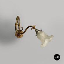 Load image into Gallery viewer, Wall lamp in brass and glass, 1950s