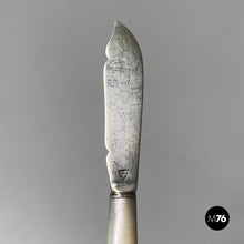 将图片加载到图库查看器,Knifes by Mappin and Weeb, 1950s