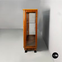 画像をギャラリービューアに読み込む, Display cabinet in wood and glass, 1930s