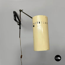 将图片加载到图库查看器,Wall lamp in metal and brass, 1950s