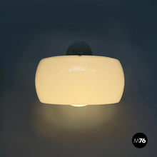 Carica l'immagine nel visualizzatore di Gallery, Wall lamp Clinio by Vico Magistretti for Artemide, 1970s