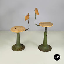 画像をギャラリービューアに読み込む, Industrial stools with height-adjustable seat by Necchi, 1920s
