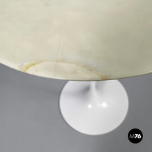 Load image into Gallery viewer, Coffee table Tulip by Eero Saarinen for Knoll, 2018