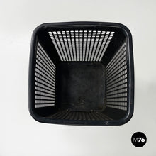 将图片加载到图库查看器,Black metal and plastic baskets by Neolt, 1980s