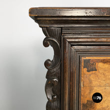 Carica l'immagine nel visualizzatore di Gallery, Bergamo bedside table, 1800s