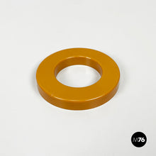 画像をギャラリービューアに読み込む, Light brown rings for the perpetual wall calendar by Ring A Date, 2020s