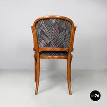 将图片加载到图库查看器,Chair in wood and patterned fabric, 1930s