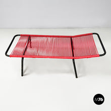 Load image into Gallery viewer, Deckchair in red scooby and black metal, 1960s