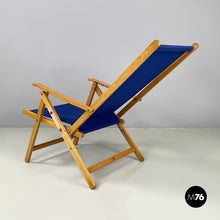 画像をギャラリービューアに読み込む, Deck chair in blue fabric and wood by Fratelli Reguitti, 1960s