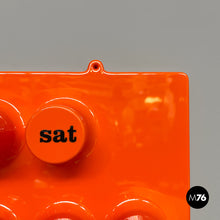 将图片加载到图库查看器,Wall perpetual orange calendar by Giorgio Della Beffa for Ring A Date, 2000-2010s
