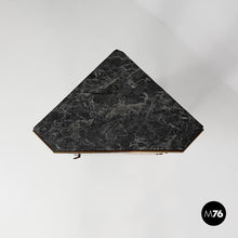将图片加载到图库查看器,Corner wood consoles with black marble top, 1700s