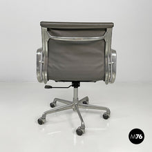 将图片加载到图库查看器,Dark grey leather office chair EA108 by Charles and Ray Eames for ICF, 1970s
