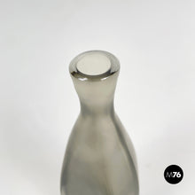 画像をギャラリービューアに読み込む, Decorative bottle with cap by Venini, 1990s