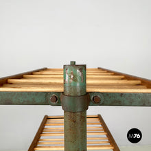 将图片加载到图库查看器,Cart in wood and green metal, 1920s