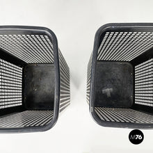 将图片加载到图库查看器,Black metal and plastic baskets by Neolt, 1980s