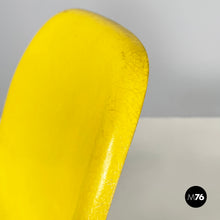 画像をギャラリービューアに読み込む, Shell Chairs by Charles and Ray Eames for Herman Miller, 1970s