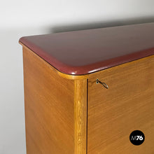 画像をギャラリービューアに読み込む, Sideboard in wood, glass and burgundy leather, 1960s