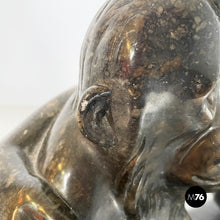 画像をギャラリービューアに読み込む, Sculpture of monkeys in marble, 20th century