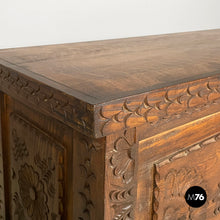 画像をギャラリービューアに読み込む, Chest in engraved wood, 1930s