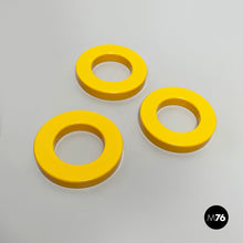Charger l'image dans la galerie, Yellow rings for the perpetual wall calendar by Ring A Date, 2020s