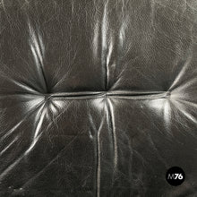 将图片加载到图库查看器,Office armchair in black leather and metal, 1980s