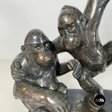 画像をギャラリービューアに読み込む, Sculpture of monkeys in marble, 20th century