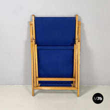 画像をギャラリービューアに読み込む, Deck chair in blue fabric and wood by Fratelli Reguitti, 1960s