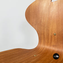 画像をギャラリービューアに読み込む, Chair in wood and black metal, 1960s