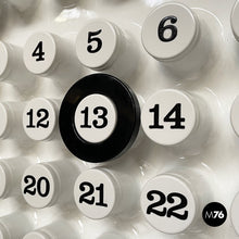 画像をギャラリービューアに読み込む, Wall perpetual white calendar by Giorgio Della Beffa for Ring A Date, 2000-2010s