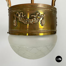 Charger l'image dans la galerie, Chandelier in molded satin glass and brass, early 1900s