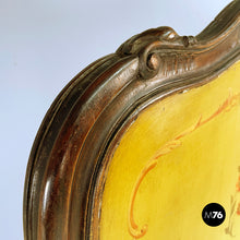 画像をギャラリービューアに読み込む, Fire screen in crafted wood with floral decorations, 1940s