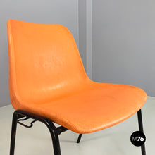 画像をギャラリービューアに読み込む, Stackable chairs in orange plastic and black metal, 2001