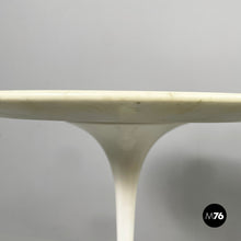 Load image into Gallery viewer, Coffee table Tulip by Eero Saarinen for Knoll, 2018